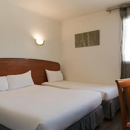 Hotel The Originals City, La Belle Etape,